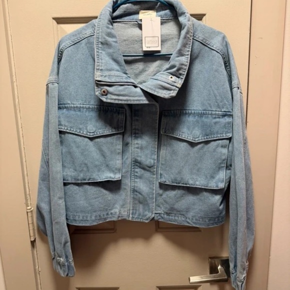Universal Thread Light Blue Jean Jacket - Picture 1 of 5